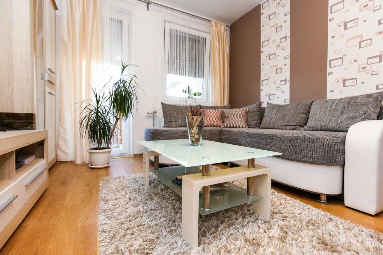Welcome Apartman Суботиця Екстер'єр фото