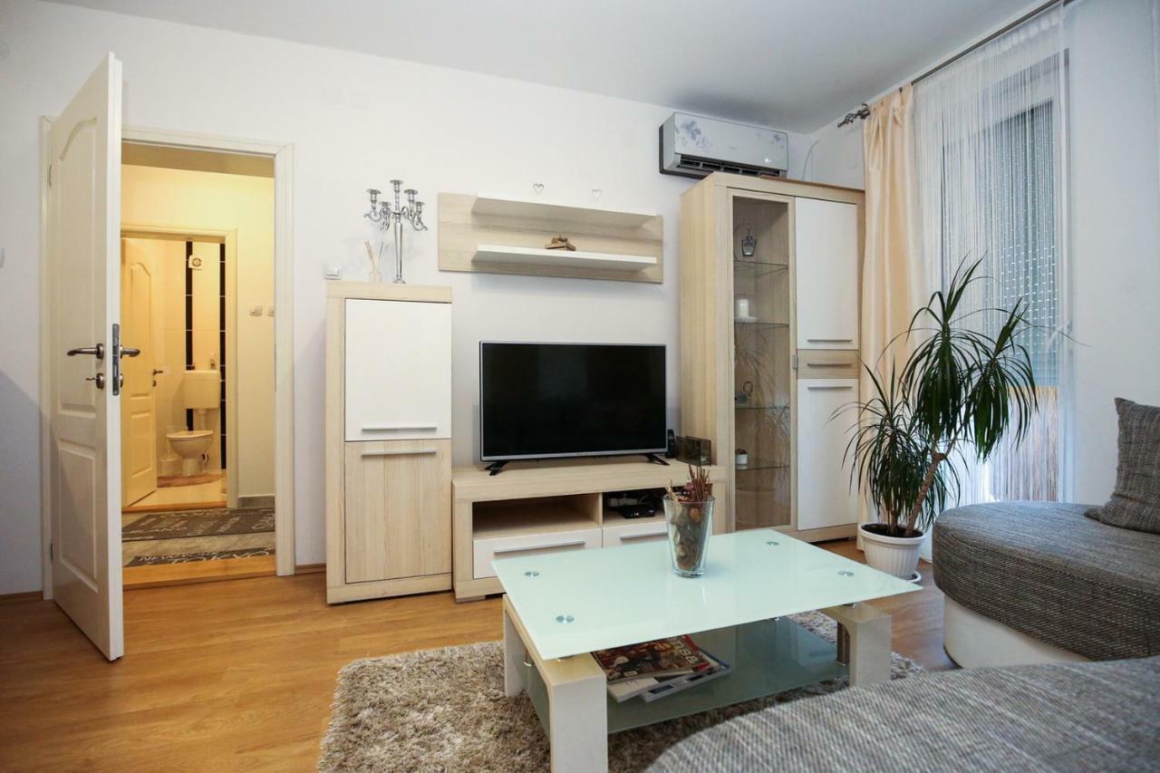 Welcome Apartman Суботиця Екстер'єр фото